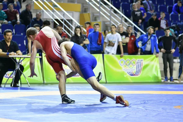 Orenburg Rusko Března 2017 Kluk Utká Sportovním Wrestlingu Federálním Okresním — Stock fotografie