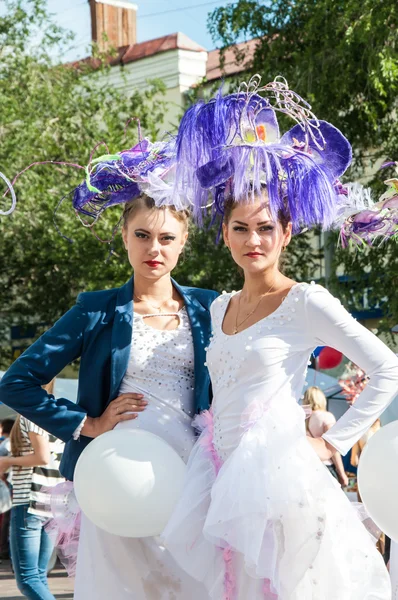 The girl at the celebration of the city — Stock Photo, Image