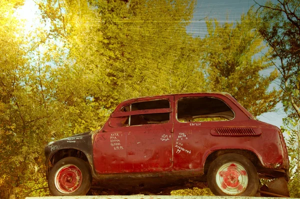 Old rusty car — Stock Photo, Image