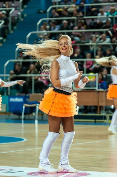 Flicka cheerleading — Stockfoto