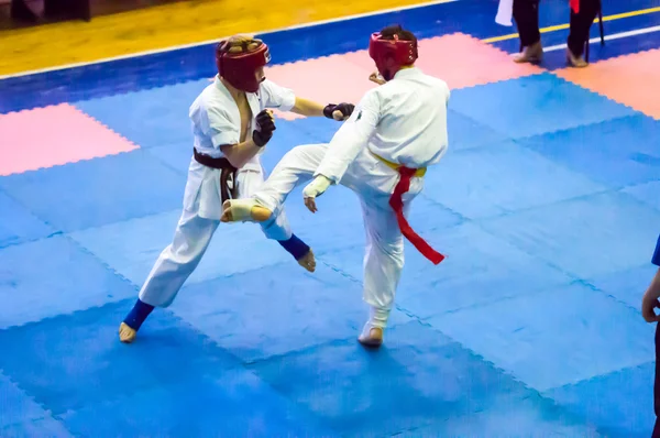 Open karate toernooi kiokusinkaj — Stockfoto