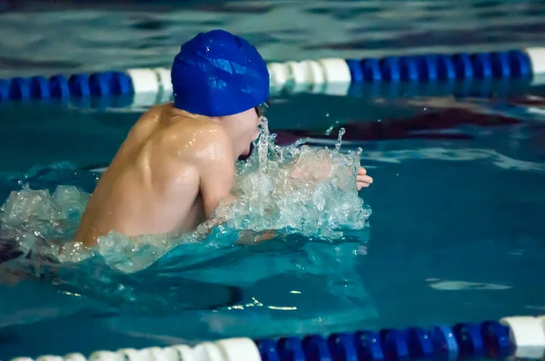 Swimming breaststroke — Stock Photo, Image