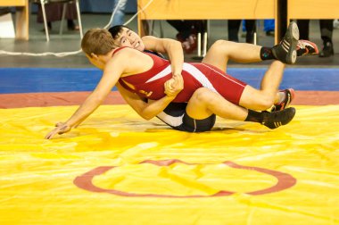 Yarışmalar mücadelede