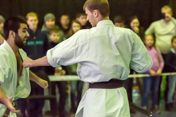 Two karateka — Stock Photo, Image