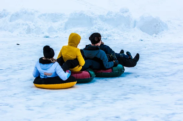 Bebê inverno trenó no rio Ural — Fotografia de Stock