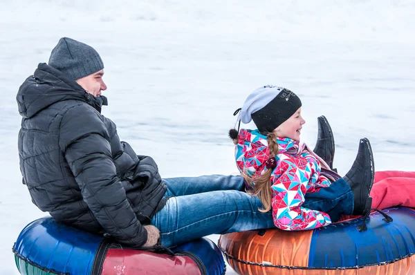 Bebê inverno trenó no rio Ural . — Fotografia de Stock