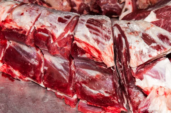 Fresh meat of mutton is sold at the Bazaar — Stock Photo, Image