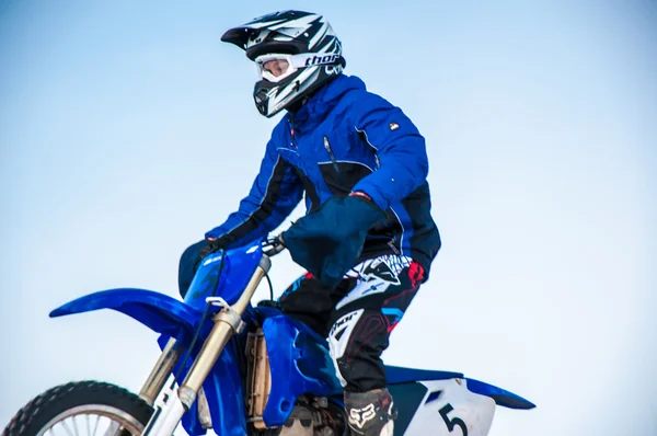 Motorcross in de winter. — Stockfoto