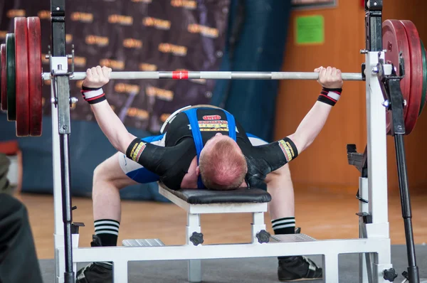 Concurrentie mannen Powerlifting — Stockfoto