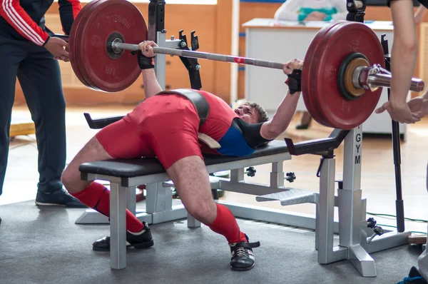 Competição homens powerlifting — Fotografia de Stock