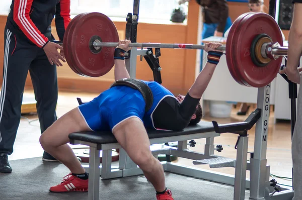 Competição homens powerlifting — Fotografia de Stock