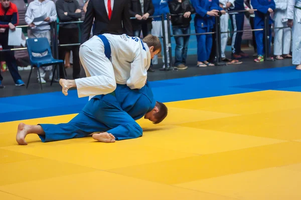 Judo competiciones entre niños, Orenburg, Rusia — Foto de Stock