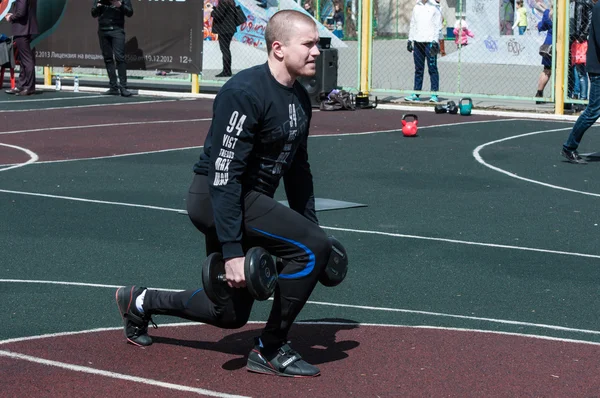 Men compete in fitness Crossfit, Orenburg, Russia — Stock Photo, Image