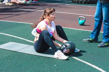 Kız fitness crossfit rekabet