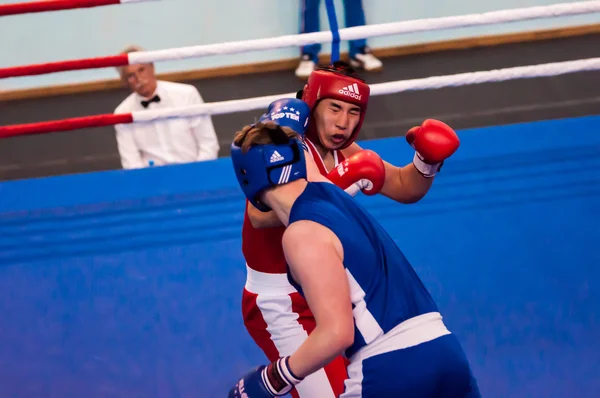 Wettkämpfe im Boxen, Orenburg, Russland — Stockfoto
