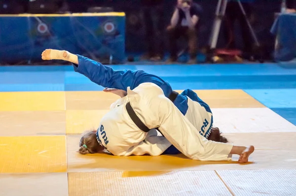 Gadis bersaing di Judo — Stok Foto