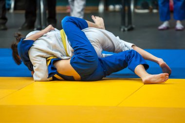 Kızlar Judo dahil
