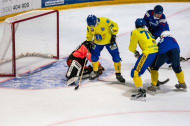 Mini hokey topu oyunda