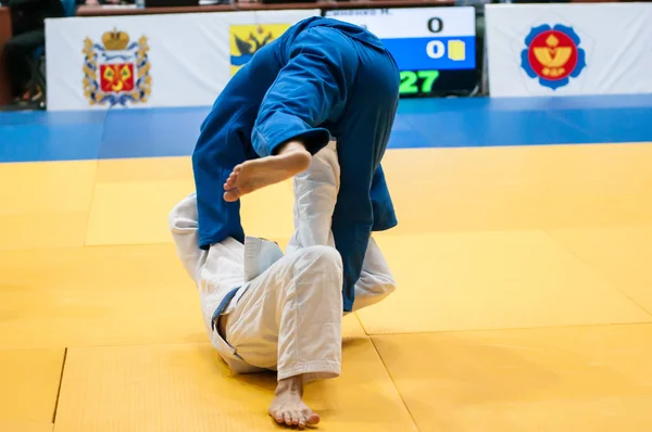 Chłopcy rywalizują w Judo — Zdjęcie stockowe