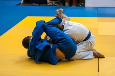 Erkekler Judo 'da yarışıyor