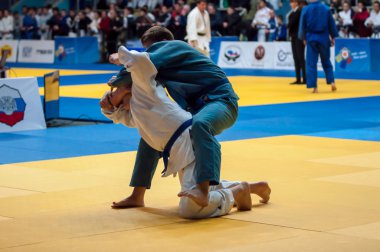 Erkekler Judo 'da yarışıyor.