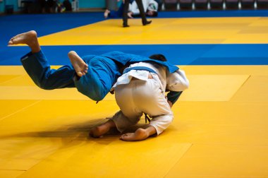 Erkekler Judo 'da yarışıyor.