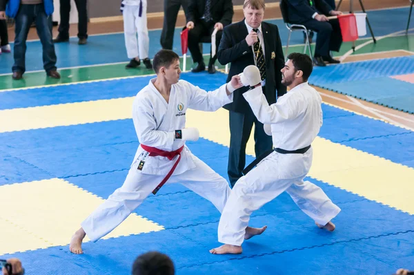 Boys compete in karate — Stock Photo, Image