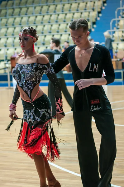 Змагання зі спортивного танцю — стокове фото