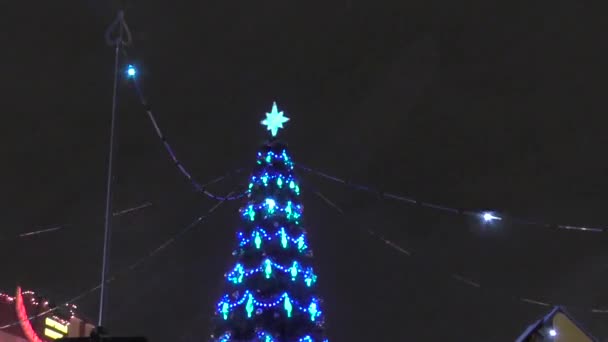 Освещение рождественского города — стоковое видео