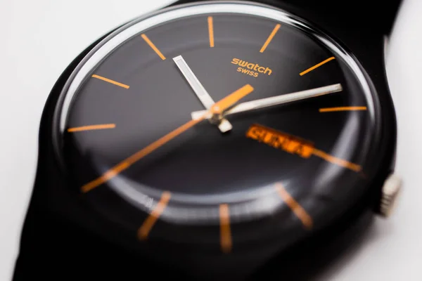 Geneve, Switzerland 07.10.2020 - 검은 손목 시계 다이얼에 스톱스 로고 — 스톡 사진