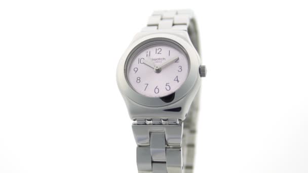 London, UK, 01.11.2020 Swatch metal case watch ticking isolated — 图库视频影像