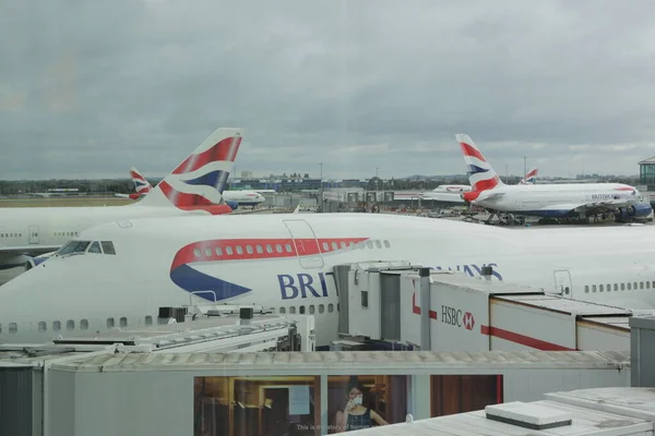 ロンドン,ヒースロー,英国2.09.2019 -ブリティッシュ・エアウェイズLHRで747-400飛行機をボーイング — ストック写真