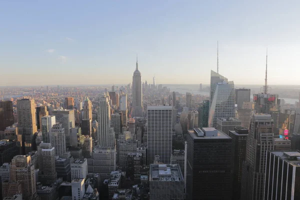 New York City, New York, ABD 2.09.2020 - Manhattan ve Empire State Building manzaralı — Stok fotoğraf