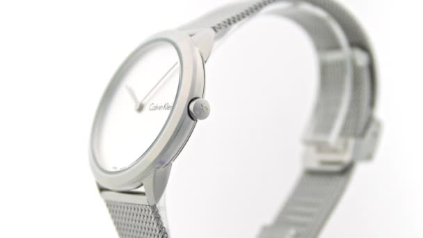 London, UK, 01.11.2020: Calvin Klein unisex fashion watch rotating on stand — Stock Video