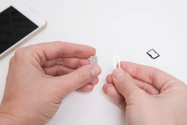 Akıllı telefondan sim kartı silmek, simkart değiştirmek ve numarayı değiştirmek