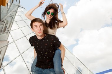 Çift eğlenceli harcama dışında vakit