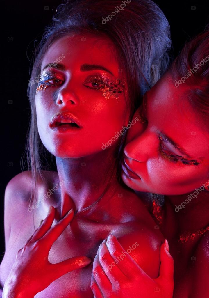 Hot Lesbian Pictures