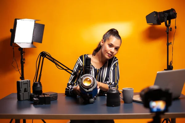 Discusión sobre la luz del estudio —  Fotos de Stock