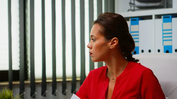 Portrait of lady working — Stock Photo, Image