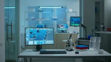 Bilim laboratuarının içinde hiç insan yok.