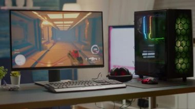 Profesyonel oyun, RGB güçlü hesaplarıyla boş oda stüdyosu.