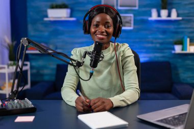 Memleketten neşeli Afrikalı kayıt podcast