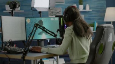 Mutlu Afrikalılar ve sporlar zaferi kutluyor.