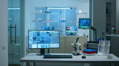 Bilim laboratuarının içinde hiç insan yok.