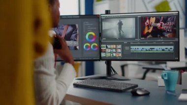 Görüntüler ve ses ile çalışan Afrikalı video düzenleyici
