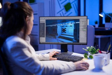 Düzenleyici yeni bir film projesi geliştiriyor