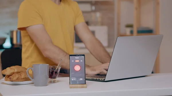 Smart speaker phone gadget responds to lights commands