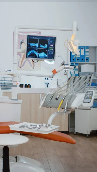 Odontologia odontológica vazia consultório de estomatologia sem ninguém em — Fotografia de Stock