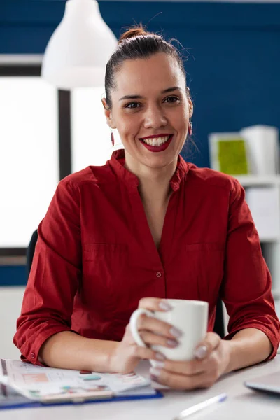 Portrait of cheerful happy excited business leadership smiling — Stock Photo, Image