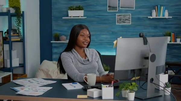 Student talking with professor studying math lesson during online videocall meeting — Stock Photo, Image